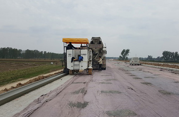 Construction of NC1300 in shoulder and shoulder sink of Xuming Expressway